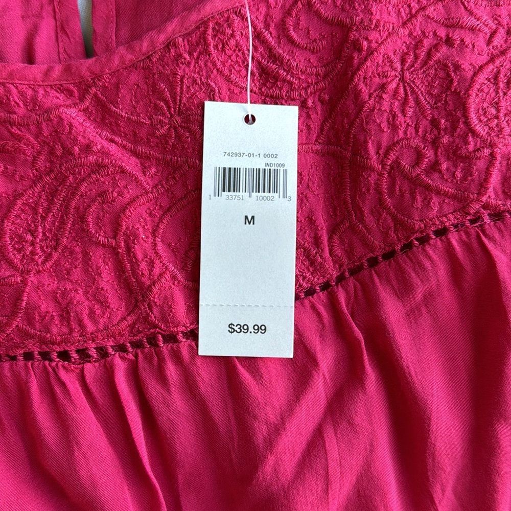 GAP Flowy Tank - Picture 3 of 3